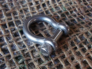 1/8" (4mm) Stainless Steel Bow Shackle